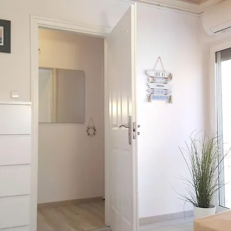 Nyaraló Family Surf 3 Floors Of Fun 8 Min Walk To *