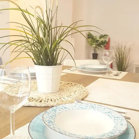 Family Surf 3 Floors Of Fun 8 Min Walk To