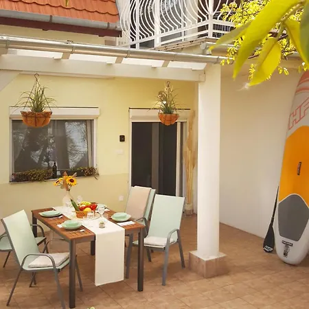 Family Surf 3 Floors Of Fun 8 Min Walk To Semesterbostad